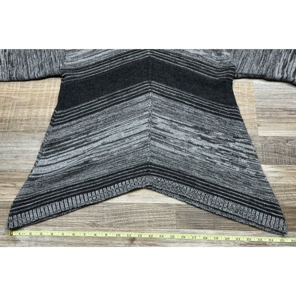 Maurices Womens Gray Chevron Stripe Long Sleeve Tunic Sweater Pullover Size L - Picture 14 of 16
